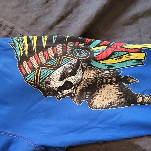 Invader Chief Leggings - Picture 10 of 12